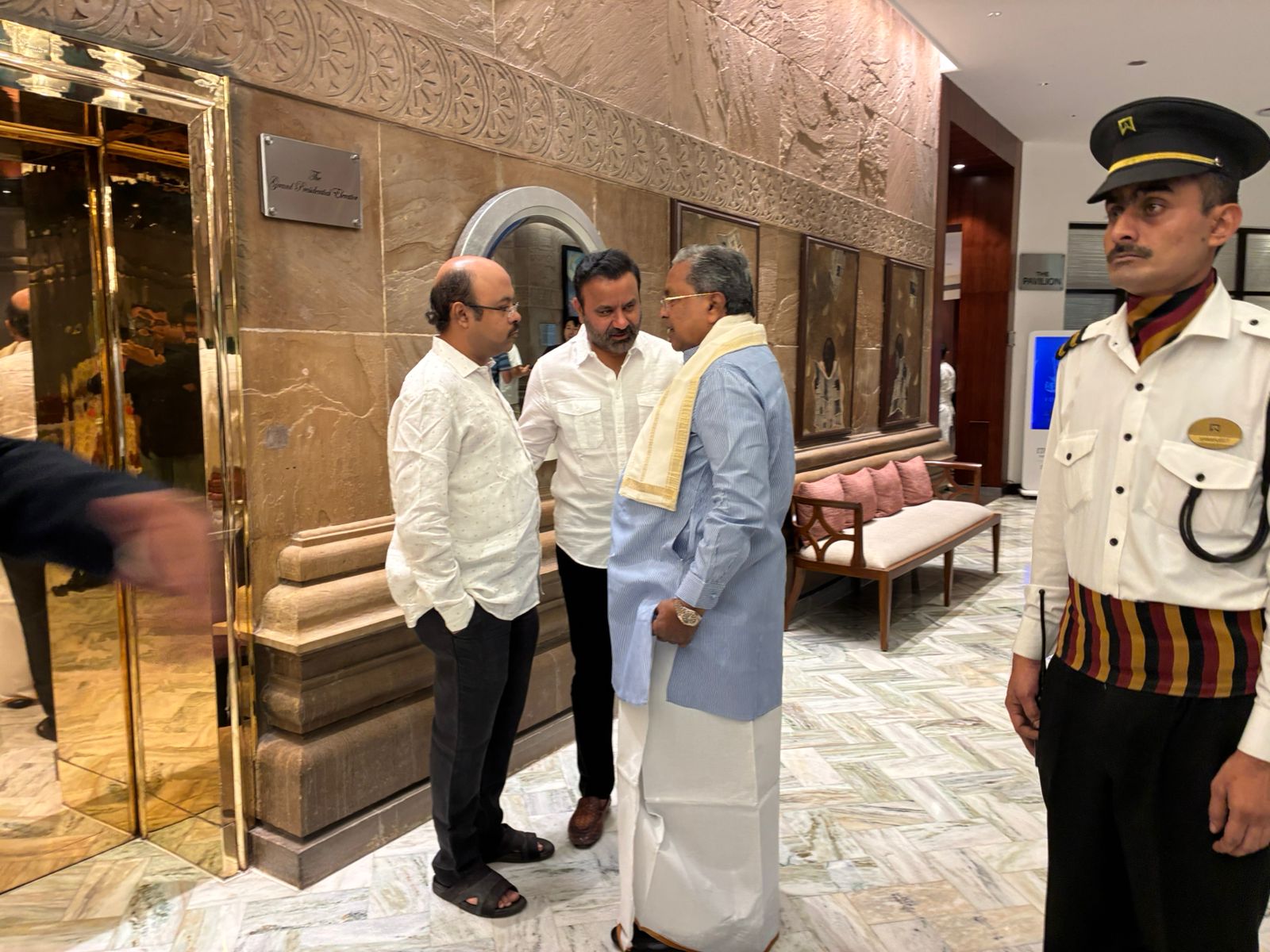 Live: Siddaramaiah, Son Reach Delhi For "Courtesy Meet" With Rahul Gandhi