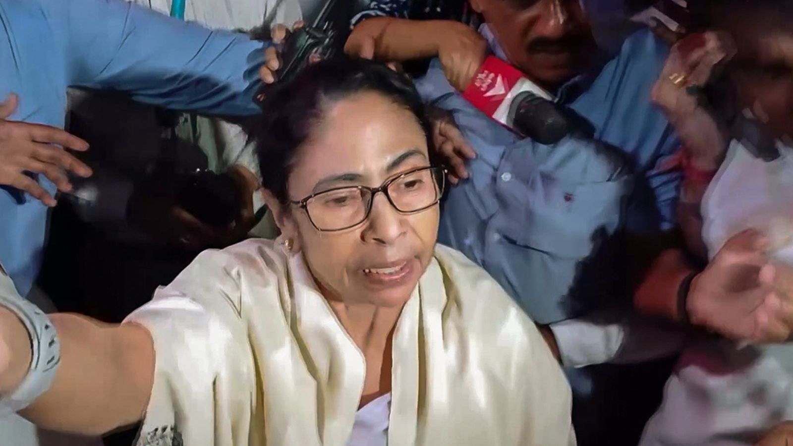 "You Did Wrong": Mamata Banerjee Heard Scolding Hospital CEO In Leaked Audio