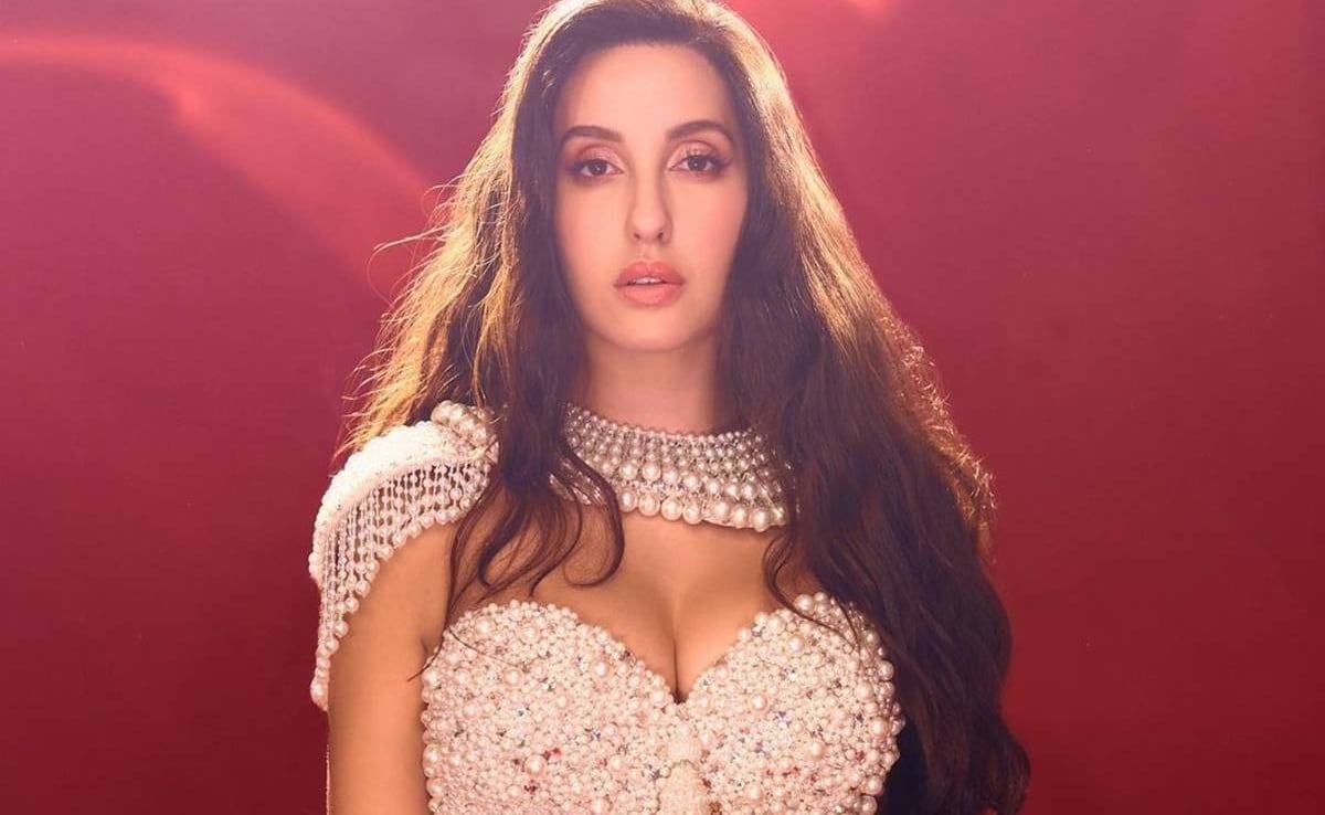 नोरा फतेही ने मानी गलती, महिला आयोग के सामने मांगी माफी, अनाथ लड़कियों की पढ़ाई का उठाया जिम्मा