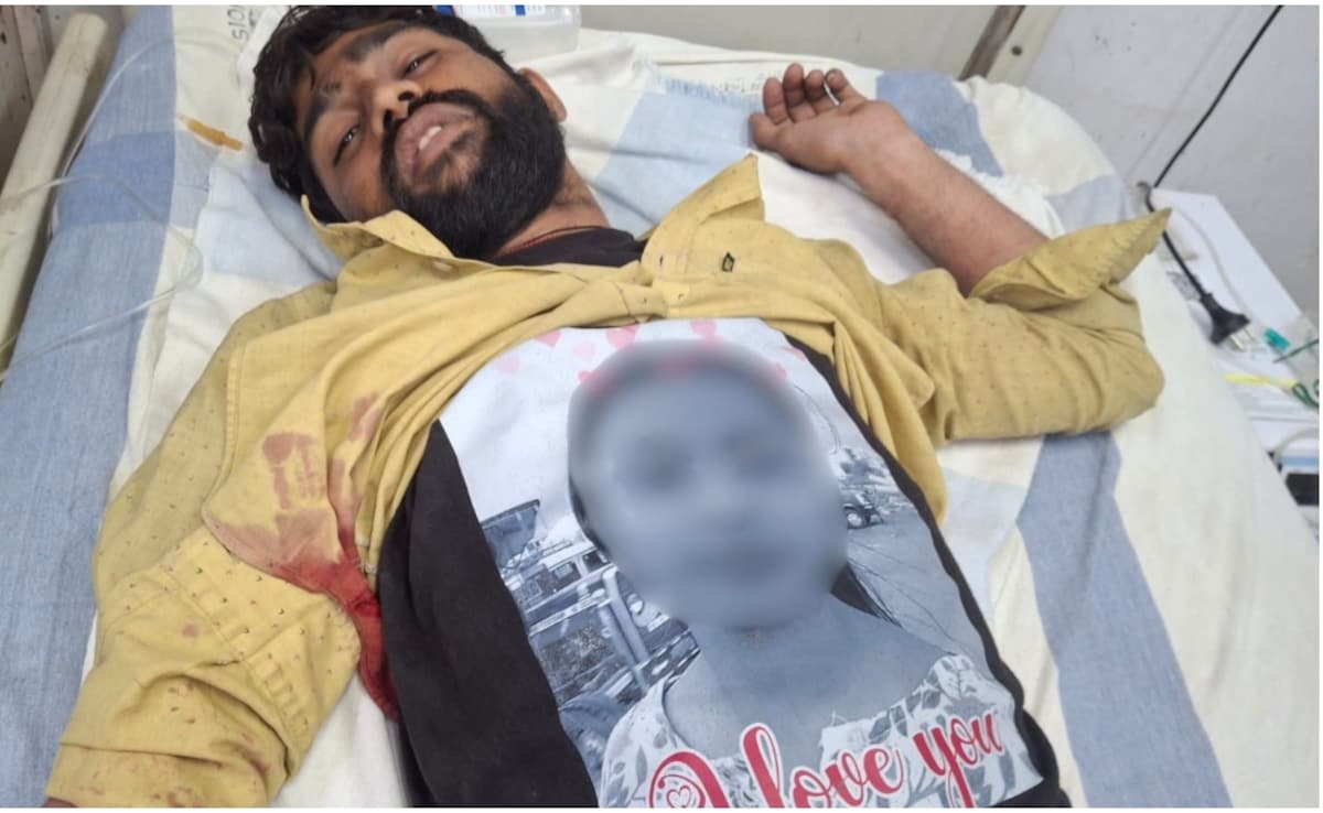 हाथ पर नाम गुदवाकर, फोटो वाली टीशर्ट पहनकर, 1200 KM दूर गर्लफ्रेंड से मिलने पहुंचा युवक... फिर अचानक बेल्ट से बनाया फंदा