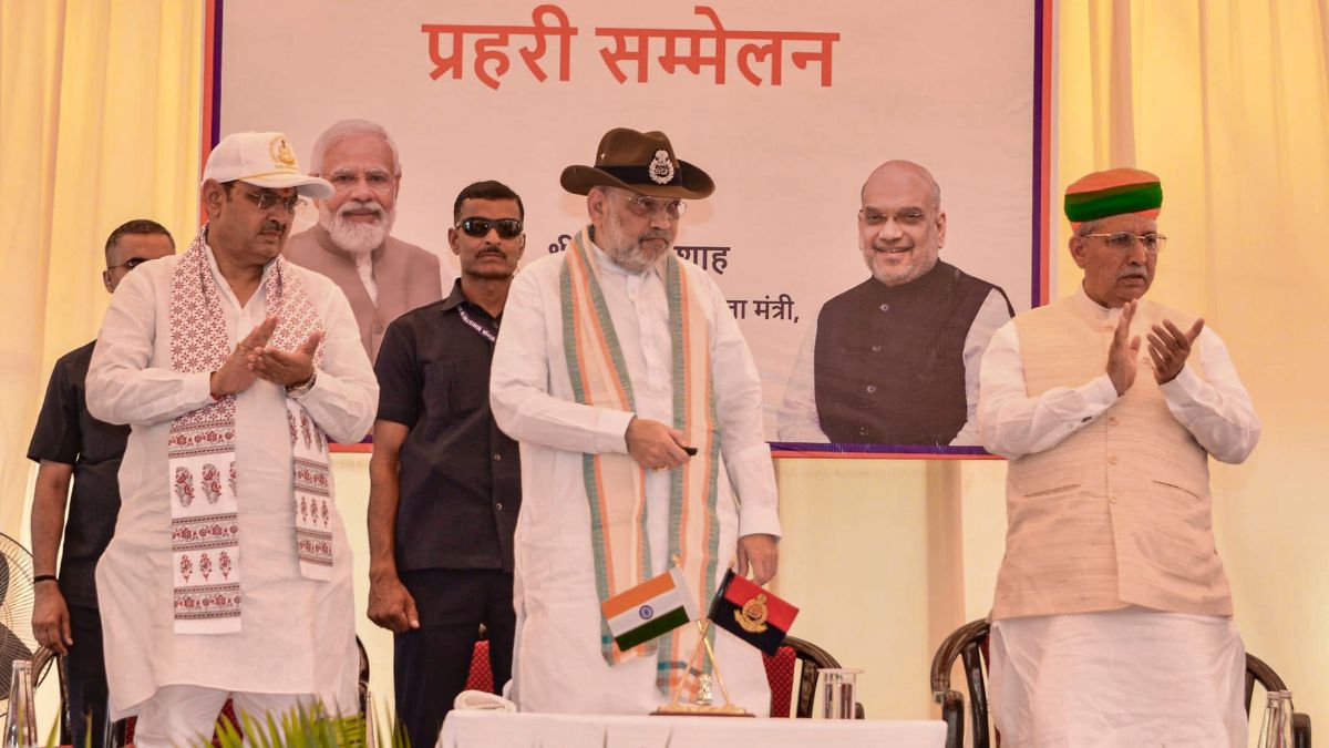बॉर्डर पर 1600KM लंबी रोड, नई डिजाइन की फेंसिंग... सीमा सुरक्षा को लेकर अमित शाह क्या-क्या बोले?