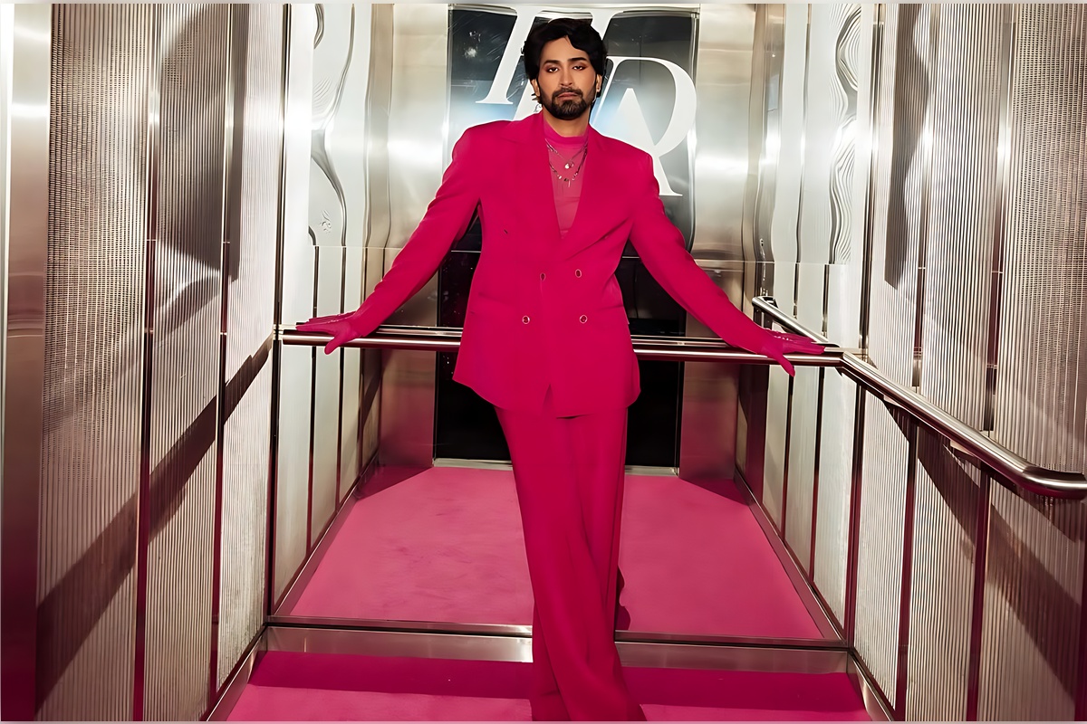 On Cam: Ankush Bahuguna Faces 'Homophobia On Streets Of London' For Wearing Pink