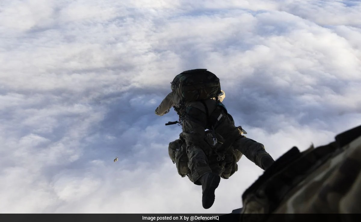 UK Army Air-Drops Medical Support To Remote Island Battling Hantavirus