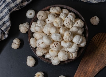 Healthy Summer Snacks That Are Light, Filling, And Travel-Friendly