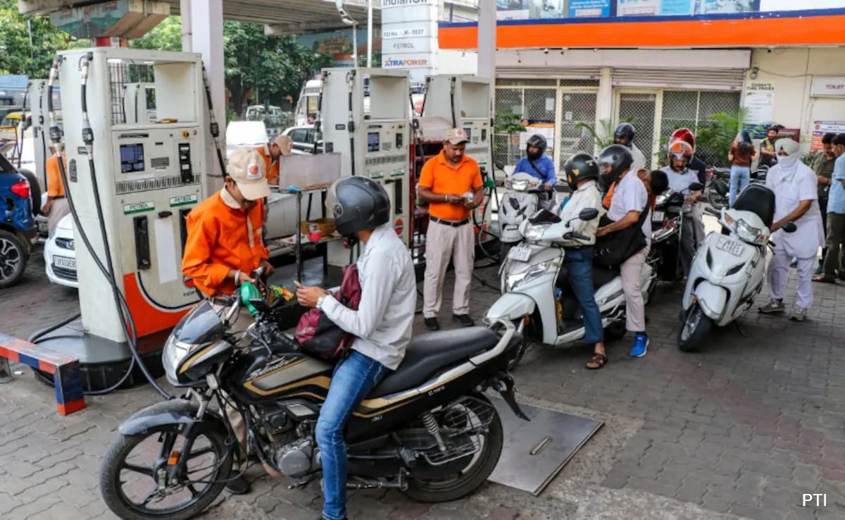From "Time To Buy Cycle" To "We Understand": Commuters Divided On Fuel Price Hike