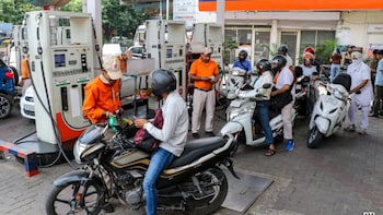 Petrol Diesel Prices Hiked By 90 Paise On May 19! Check New Rates In Mumbai, Delhi, Hyderabad, Kolkata, Chennai And More