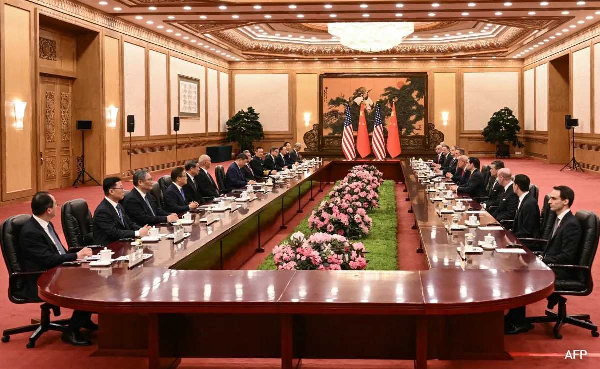 Trump, Xi And A Room Full Of Men. US-China Summit Photos Trigger Outrage
