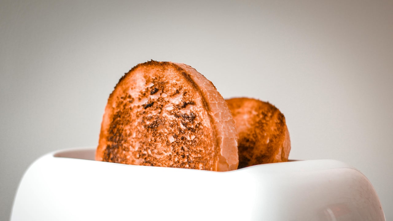 Pop-up vs grill toaster which is better for sandwiches Photo Credit: Pexels Pop-up vs grill toaster which is better for sandwiches Photo Credit: Pexels