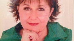 Deaf For 30 Years, Opera Singer Regains Hearing After 'Life-Changing' Surgery