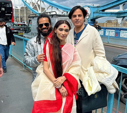Rahul Roy Warns Fans Against Fake Videos Seeking Money In His Name: 'I'm Not An Abandoned Person On Road'