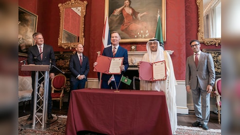 UK Seals Landmark $5-Billion Free Trade Agreement With Gulf Nations Bloc
