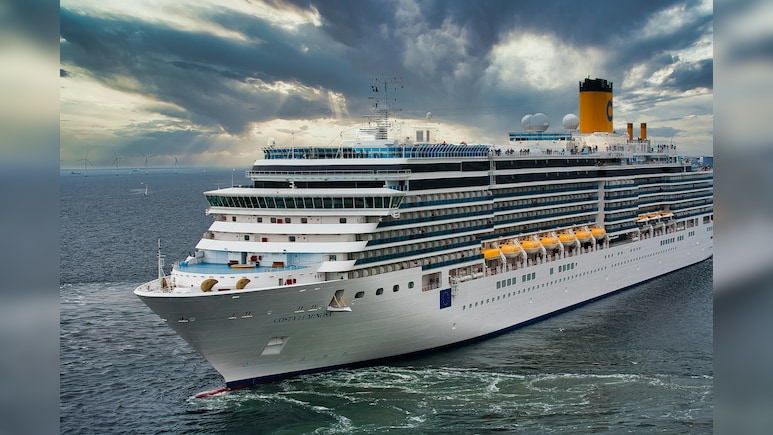 Norovirus Outbreak: Passengers Allowed to Leave Cruise Ship Days After Bordeaux Lockdown