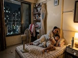 Heatwaves Are Ruining Sleep Even In AC Rooms: Doctors Explain Why Heatwaves Are Ruining Sleep Even In AC Rooms: Doctors Explain Why
