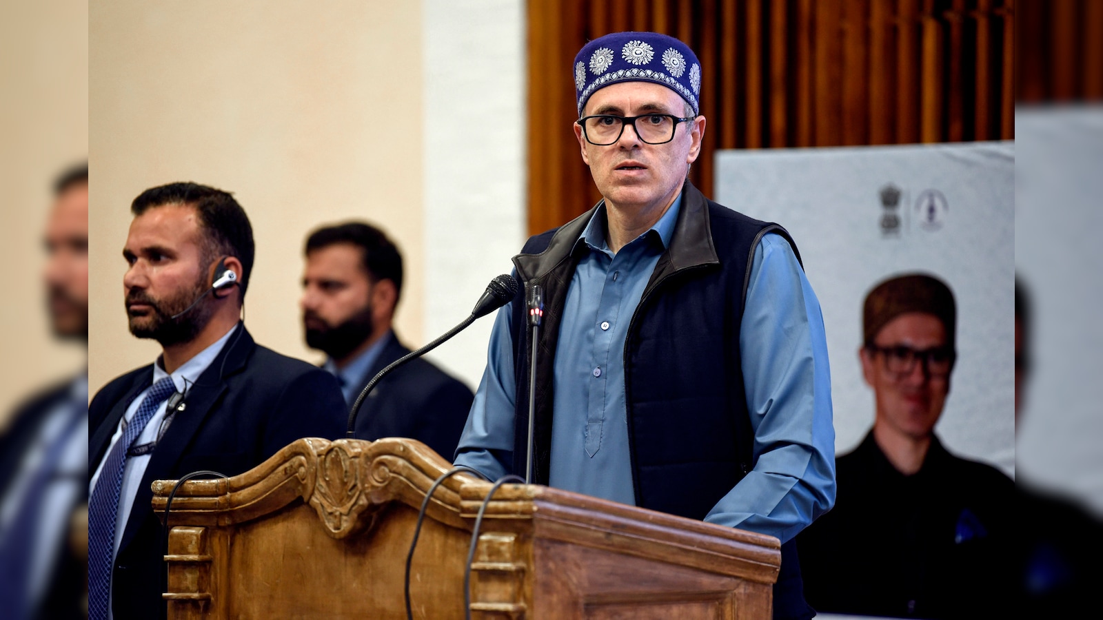 On Vande Mataram Row, Congress' 'Stand Upright' Retort To Omar Abdullah