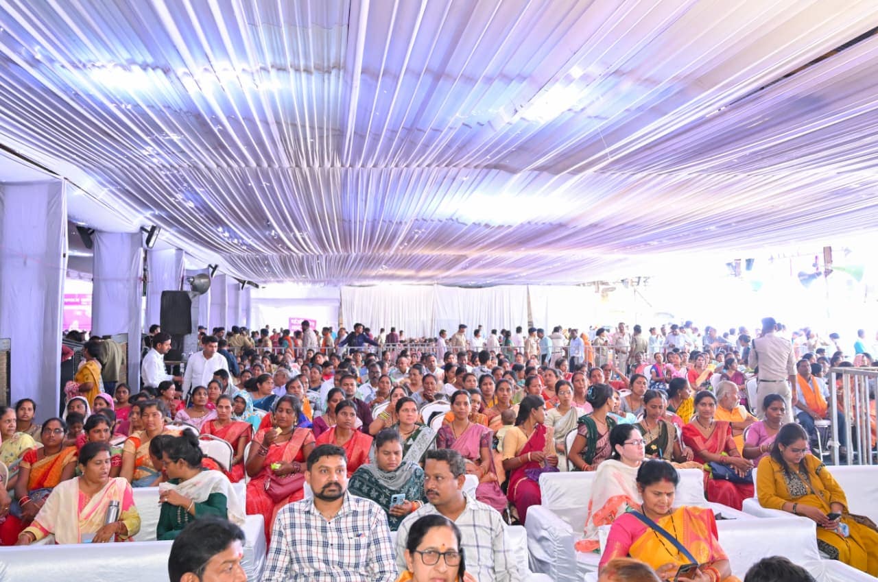 Dhamtari Gets Mega Gift: CM Vishnu Deo Sai Lays Foundation Stone for 52 Projects Worth ₹423 Crore.