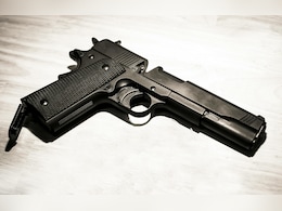 Handguns Could Soon Be Mailed In The US For First Time In 100 Years