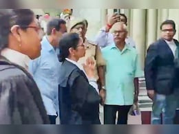कलकत्ता HC में भारी हंगामा! वकीलों ने ममता बनर्जी के खिलाफ लगाए 'चोर-चोर' के नारे