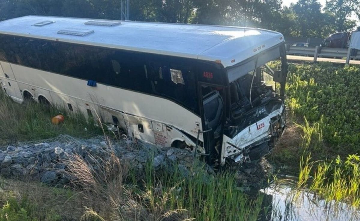 Bus Rams 6 Cars On Virginia Highway, 5 Killed, 34 Injured