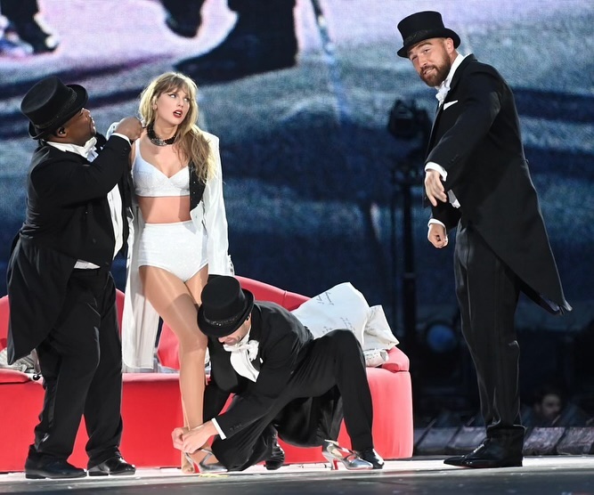 Who&rsquo;s Invited To Taylor Swift And Travis Kelce&rsquo;s Wedding?