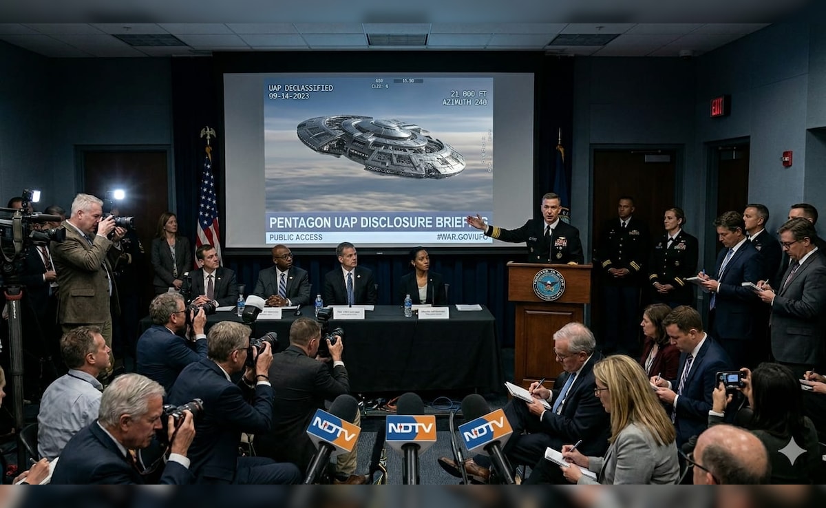 क्या वो एलियंस हैं? पेंटागन ने जारी किए UFO के वो सबूत जिन्हें देखकर वैज्ञानिक भी दंग हैं!