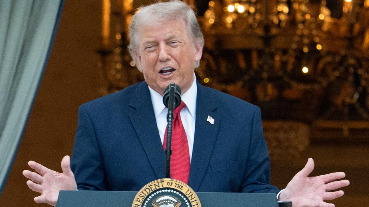 Trump Warns Iran, Says 'On The Borderline'; Claims Israel Will Follow US Lead