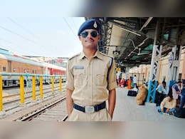 सगाई के बाद पुल&zwj;िस कांस्&zwj;टेबल मृत म&zwj;िला, कोई नहीं समझ पा रहा आख&zwj;िरी मैसज का मतलब&nbsp;