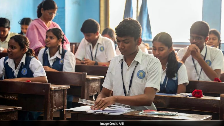 Supreme Court To Examine Validity Of CBSE's Three-Language Formula For Class 9 students