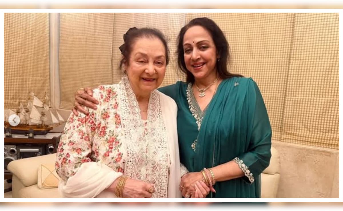 Saira Banu Nostalgic After Meeting Hema Malini, Recalls Early Days In Viral Post