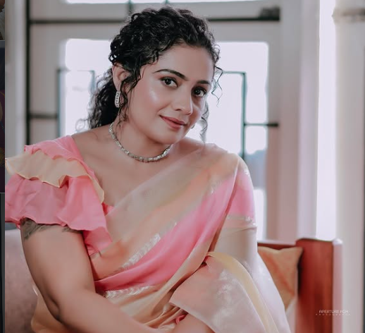 44 वर्षीय एक्ट्रेस की टूटीं 3 शादियां, बोलीं- जिंदगी के 17 साल तीन बेवकूफी भरी शादियों में बर्बाद कर दिए&nbsp;