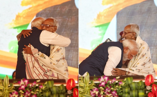 PM Touches Feet Of 97-Year-Old Makhanlal Sarkar In Bengal: Who Is He?