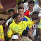 MS Dhoni Has Special Reunion With Suresh Raina, Takes Selfies Amid Chatter Over Last IPL Match