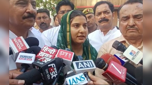 'गोली मार दोगे, फांसी चढ़ा दोगे, चढ़ा दो...' सपा सांसद इकरा हसन ने गुस्से में एसपी से कहा&nbsp;