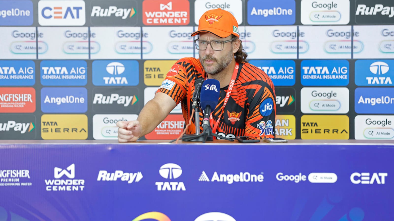 SRH Coach Daniel Vettori Makes Big "Middle-Order" Verdict Ahead Of IPL 2026 Playoffs