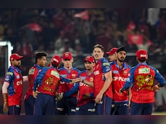IPL 2026 Points Table: दिल्ली की जीत से रोमांचक हुई प्लेऑफ की रेस, लगातार चौथी हार से पंजाब पर मंडराया खतरा, ऐसा है समीकरण