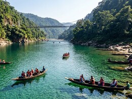 Why Visit Dawki, A Picturesque Town In Meghalaya, Where Boats Appear To Float In The Air
