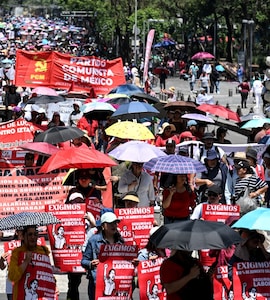 Mexicos Teachers Threaten Strike During FIFA World Cup 2026