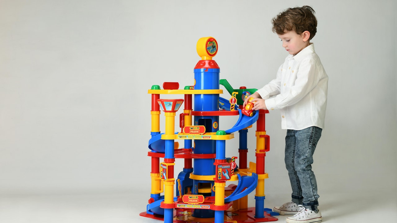 Best Screen-Free Toys For Toddlers That Encourage Learning Through Play Best Screen-Free Toys For Toddlers That Encourage Learning Through Play