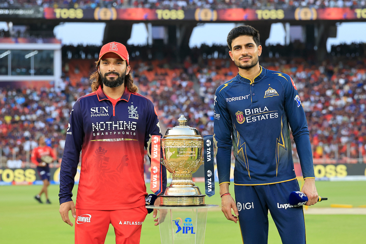 IPL Final LIVE: RCB Opt To Bowl vs GT; Major Worry For Kohli In 'Rs 20 Crore' Game