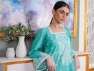 Summer Vacation के लिए परफेक्‍ट हैं ये Women Kurti, मिल रही हैं केवल ₹1,000 में