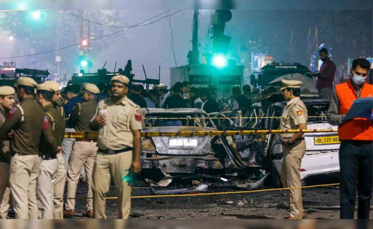 नमक से बम बनाने की कोशिश, फ्लैट में बना रखी थी मिनी लैब... रेड फोर्ट ब्लास्ट में अब क्या-क्या खुलासे हुए?