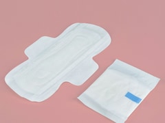 Can Using Sanitary Pads In Summer Trigger Fungal Infections? Doctors Answer