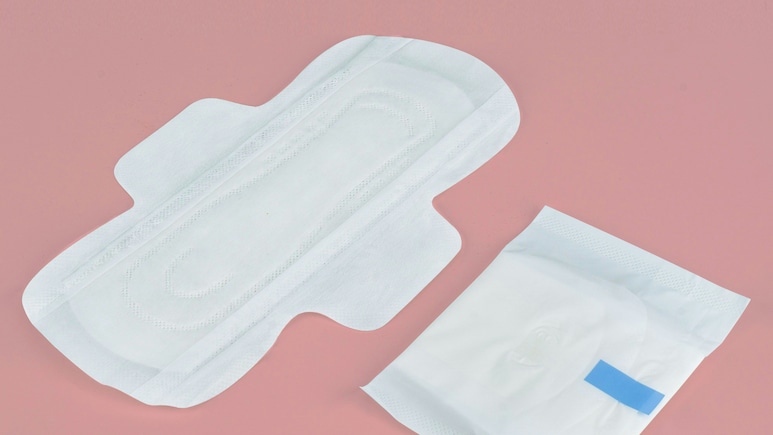 Can Using Sanitary Pads In Summer Trigger Fungal Infections? Doctors Answer