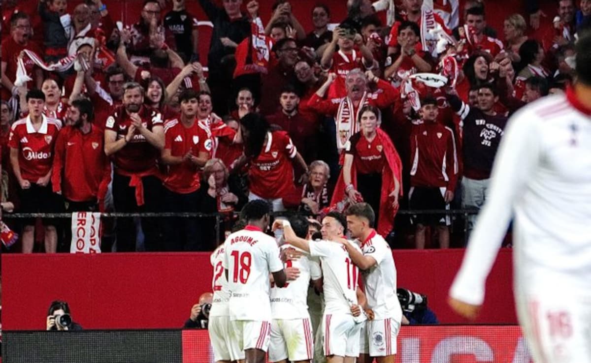 Alexis Sanchez Guides Sevilla Out Of La Liga Relegation Zone