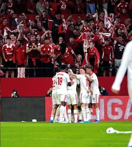 Alexis Sanchez Guides Sevilla Out Of La Liga Relegation Zone
