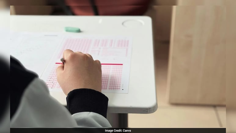 NEET UG Re-exam:  नीट यूजी री-एग्जाम का एडमिट कार्ड किस दिन होगा जारी, खुद शिक्षा मंत्री ने बताई तारीख