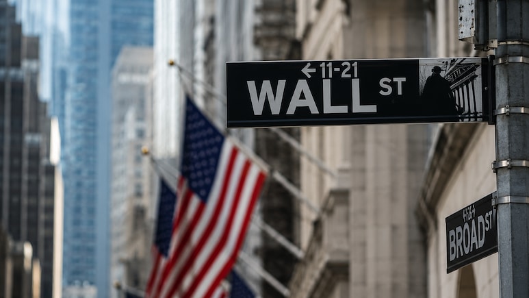 US Stock Market Today: S&P 500, Dow Remain Volatile Amid Talks Of Iran Oil Waiver, Nasdaq Flat