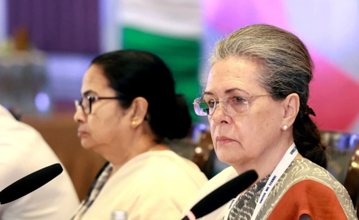 क्षेत्रीय दलों की पकड़ ढीली या राजनीति का नया दौर? बंगाल से केरल तक बदलते जनादेश ने बढ़ाई INDIA गठबंधन की टेंशन