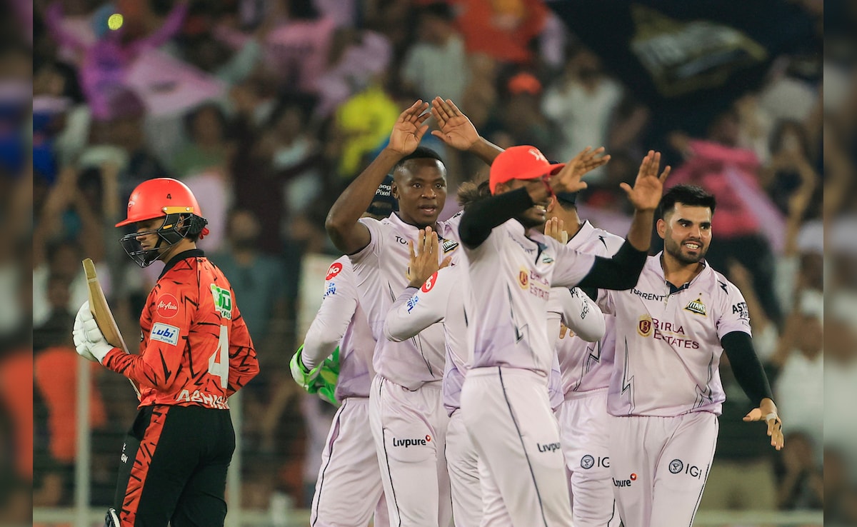 GT vs SRH IPL 2026 Highlights:  रबाड, होल्डर ने बरपाया कहर, गुजरात ने हैदराबाद को 82 रनों से रौंदा
