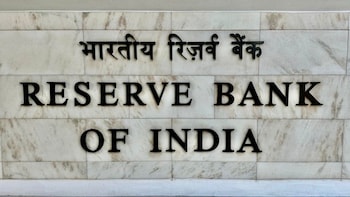 RBI Governor Sees Fuel Price Hike If Oil Stays High
