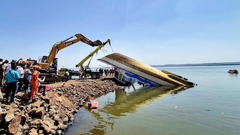 Jabalpur Boat Tragedy: Death Toll Rises To Nine, Six Still Missing After Cruise Capsizes In Bargi River